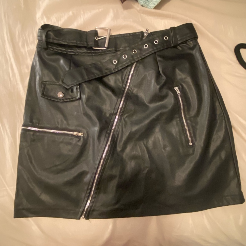 Black skirt